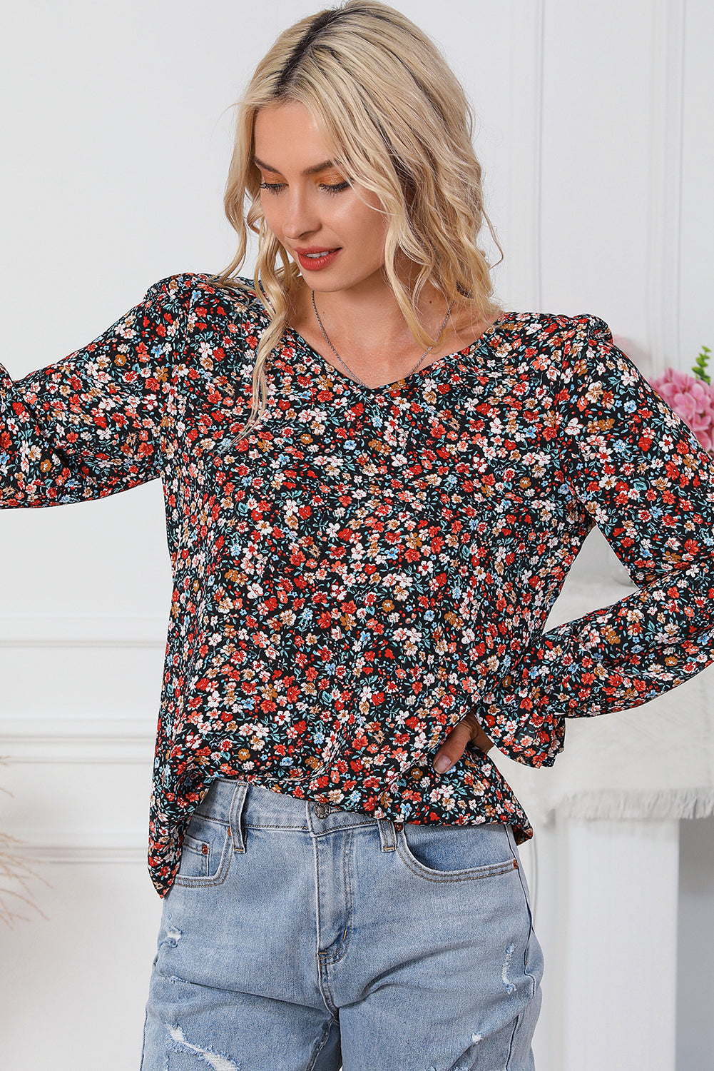 Red V Cut Lace Patch Tie-up Ruffled Puff Sleeve Floral Blouse-4
