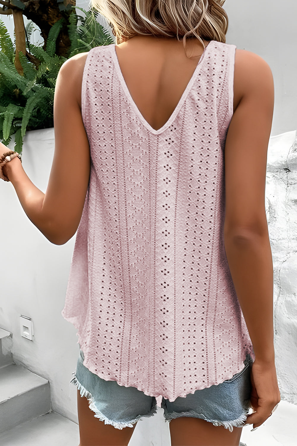 Apricot Pink Lace Crochet Splicing V Neck Loose Fit Tank Top-1