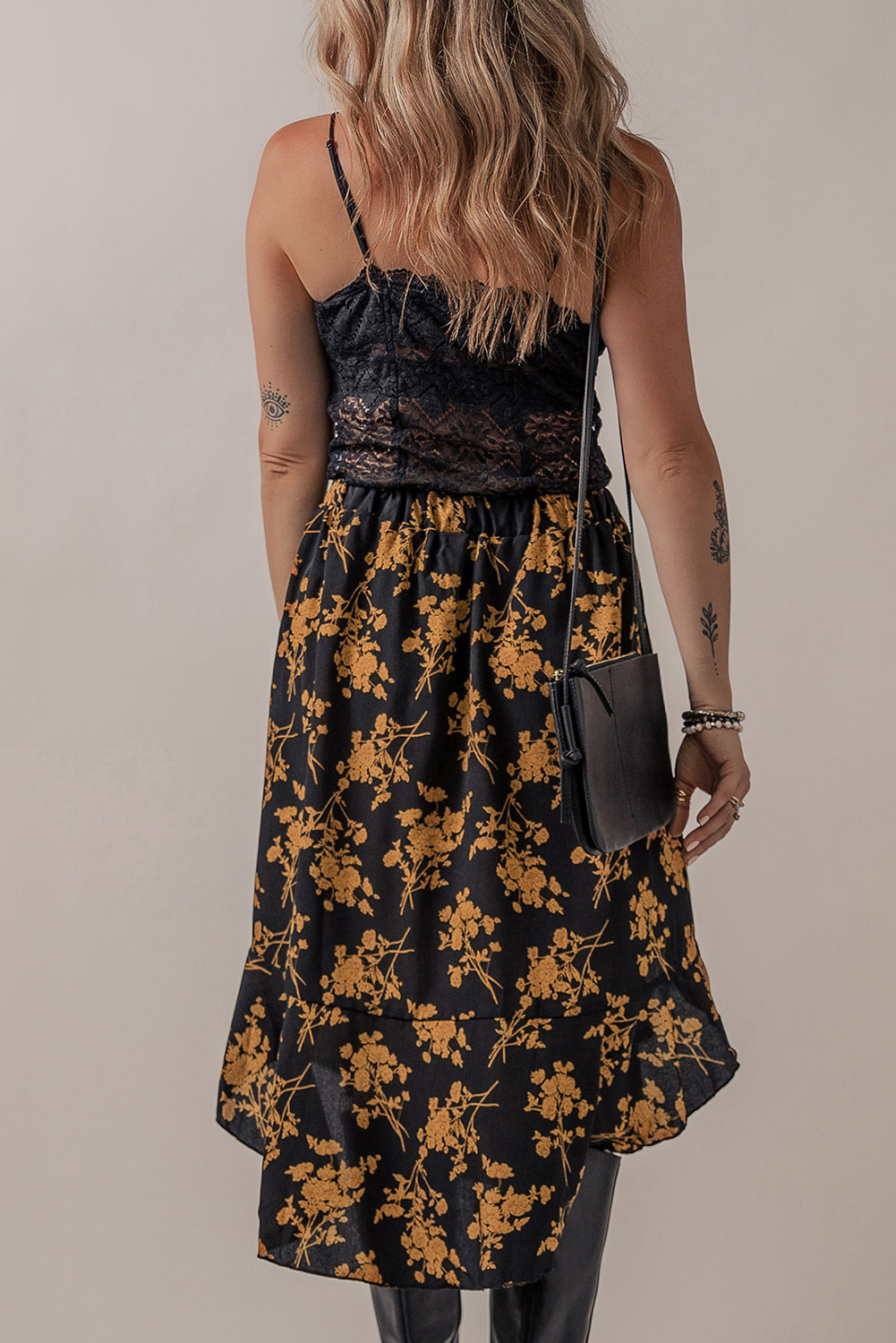 Black Printed Elastic Waist Button Decor Floral Ruffle Skirt-1