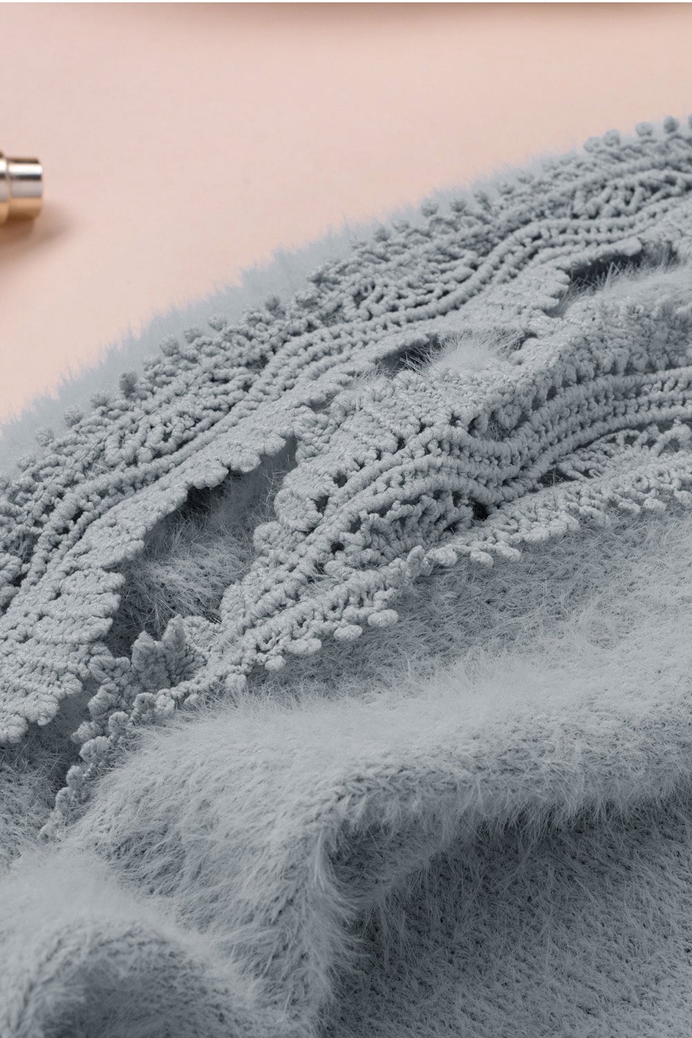 ΑΜΕΣΑ ΔΙΑΘΕΣΙΜΟ: γκρι δαντελένιο πουλόβερ με V ντεκολτέ LUCIE GREY