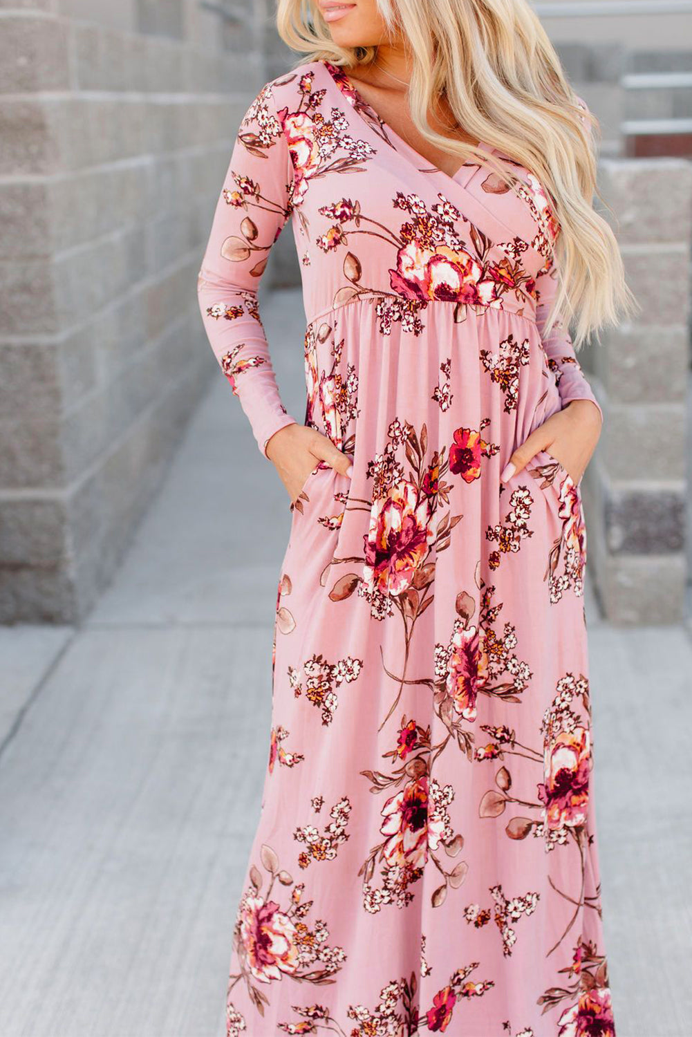 ΑΜΕΣΑ ΔΙΑΘΕΣΙΜΟ: ροζ φλοράλ μάξι κρουαζέ φόρεμα  με V ντεκολτέ HUI